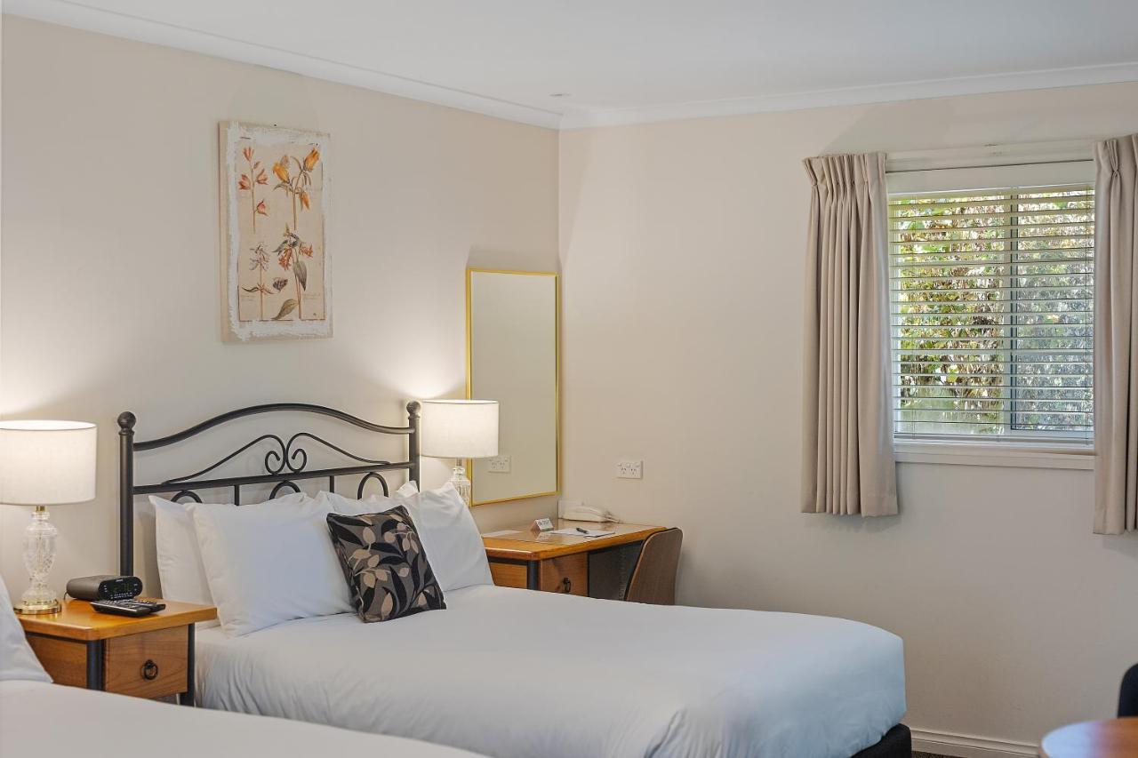Motel Yarra Gables 4*