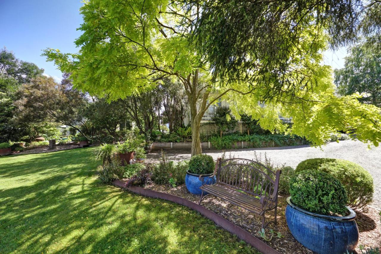 Motel Yarra Gables 4*
