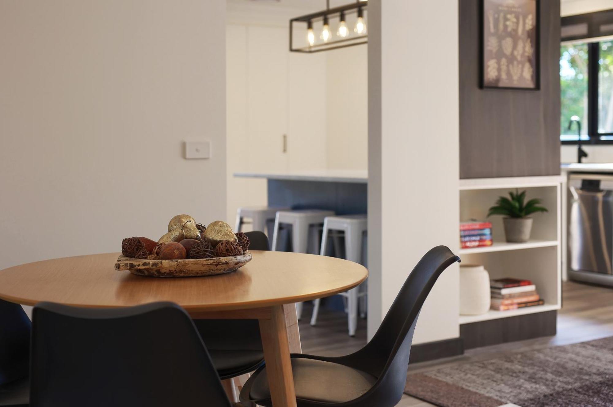 Yarra Gables 4*